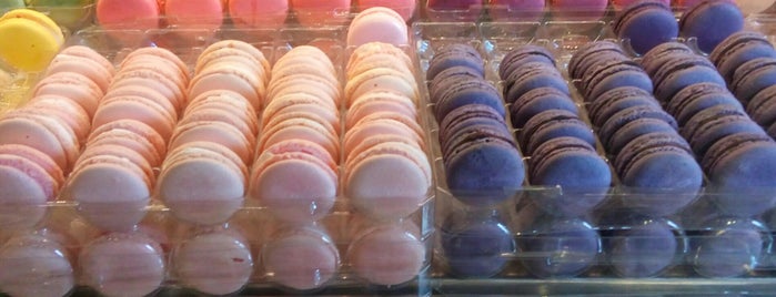 Le Macaron Boutique Roma is one of Orte, die Raul gefallen.