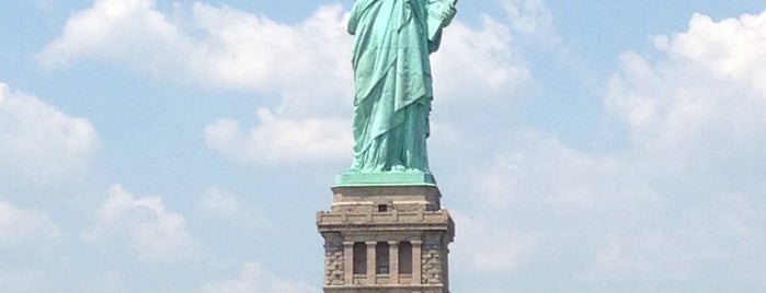 自由の女神像 is one of NYC.