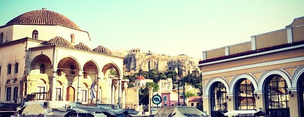Monastiraki Square is one of Grecia.