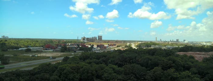 Suape - Centro Administrativo is one of Camaçari.