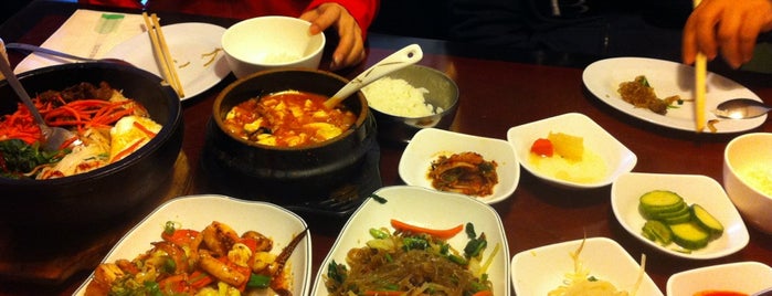 SJ Omogari Korean Restaurant is one of Foodies List.