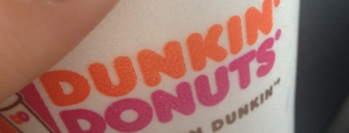 Dunkin' is one of Andrea : понравившиеся места.