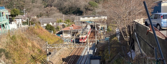 鵯越駅 (KB05) is one of 神戸周辺の電車路線.