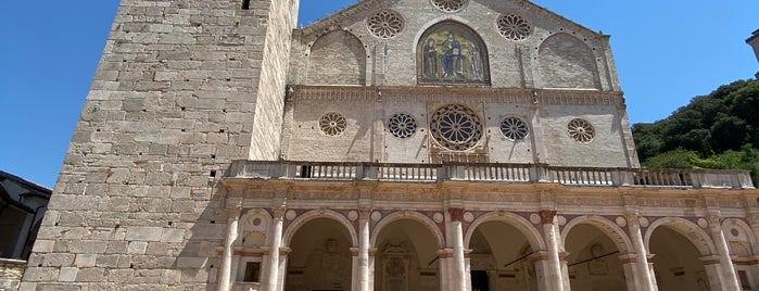 Duomo di Spoleto is one of Tempat yang Disukai Stephen.