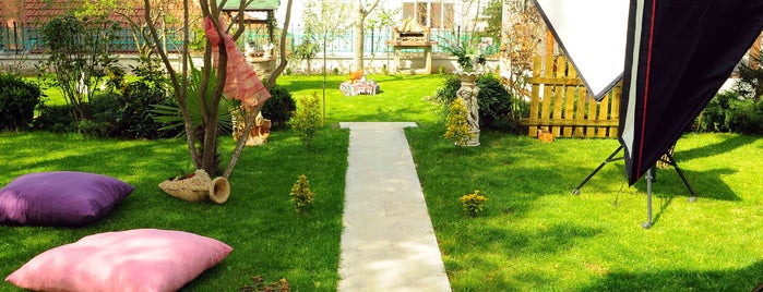 Asil Garden is one of Lugares favoritos de Turgut.