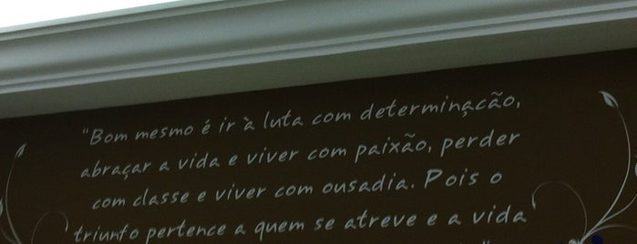 Divina Gula is one of Locais curtidos por Andre.