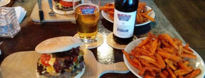 Corvin's Burger & Beer is one of All 2019/2.