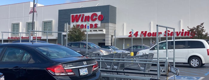 WinCo Foods is one of สถานที่ที่ Milo ถูกใจ.