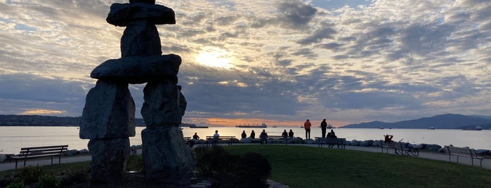 The Inukshuk is one of Actividades.