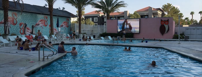 Hooters Casino Hotel Pool is one of Usa.