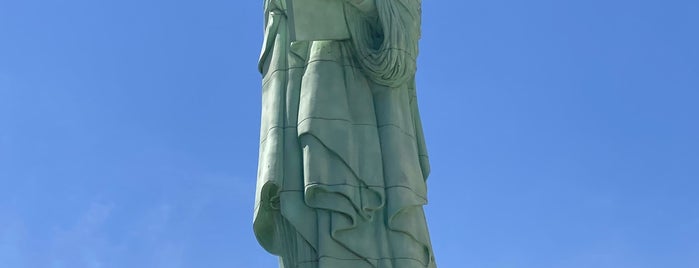 Statue of Liberty is one of Henry's 30th Birthday - Las Vegas - May 2012.