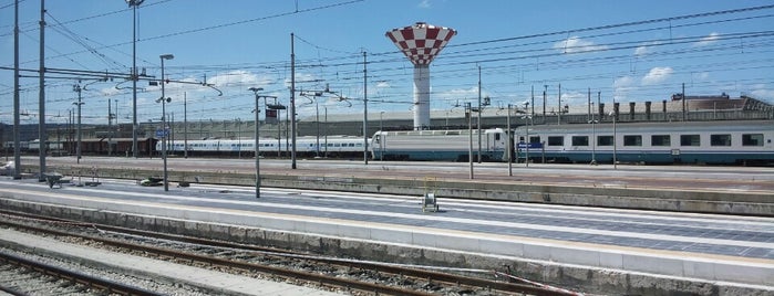 Stazione Ancona Centrale is one of Stazioni ferroviarie delle Marche.