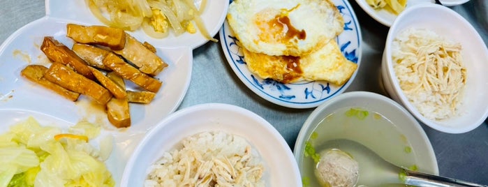 梁記嘉義雞肉飯 is one of 台灣.