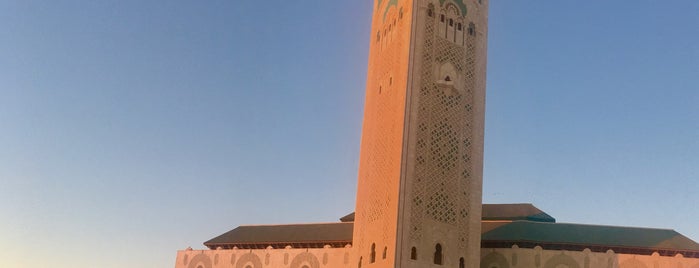 Mosquée Hassan II is one of สถานที่ที่ CJ ถูกใจ.
