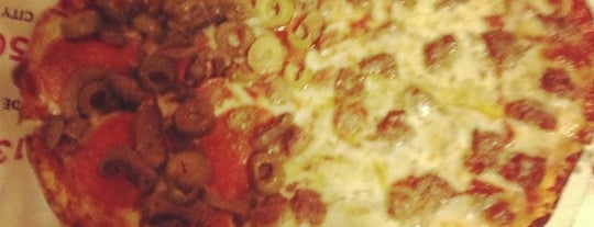 Jerry's Pizza is one of Locais salvos de Brent.