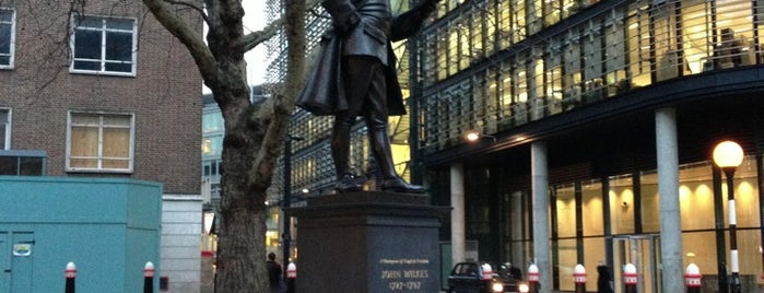 Statue of John Wilkes is one of Secret London.