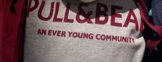 Pull & Bear is one of Loureshoping.