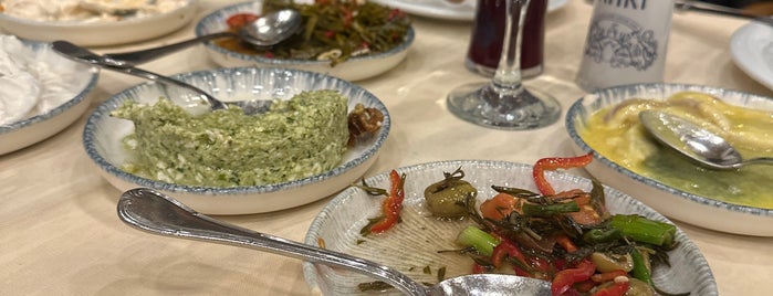 Serbalık Restaurant is one of Adanabalık.