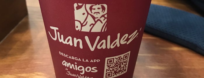 Juan Valdez Café is one of Lugares favoritos de carlos.