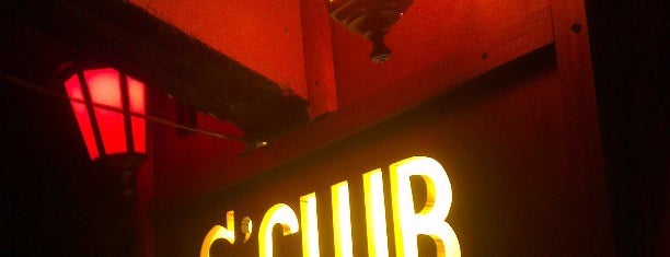 S-club is one of Lieux qui ont plu à Στέφανος.
