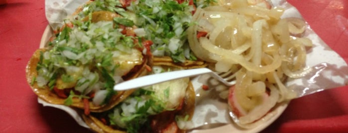 Tacos Las Torres is one of Locais salvos de Foodie.