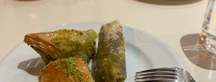 Ender Baklavacısı is one of denemek gerek.