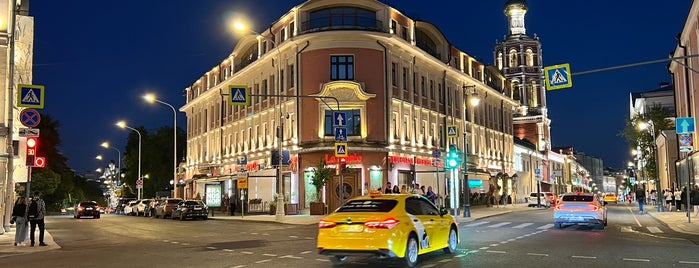 Площадь Петровские Ворота is one of Площади Москвы / Squares of Moscow.