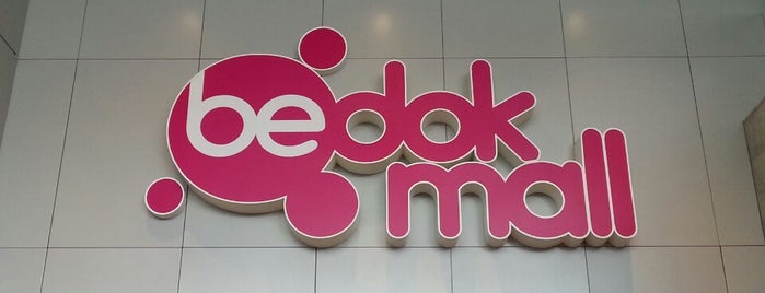 Bedok Mall is one of Lieux qui ont plu à Anton.