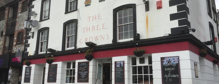 The Three Crowns is one of Tempat yang Disukai Robert.