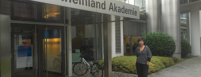 TÜV Rheinland Akademie is one of work.