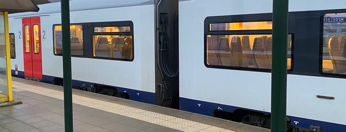 Gare de Merelbeke is one of train stations.