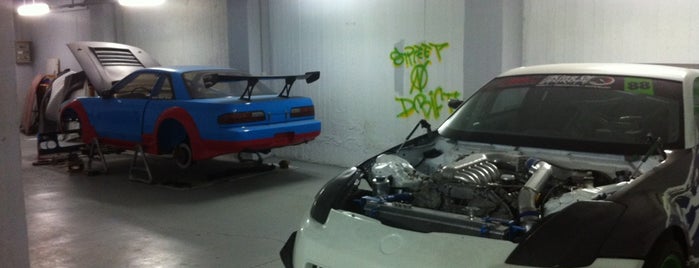 SnD Tuning Shop is one of Locais curtidos por maria.