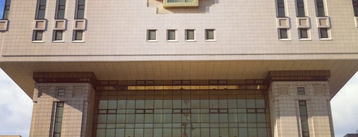 Фундаментальная библиотека МГУ is one of สถานที่ที่ Veljanova🦊 ถูกใจ.