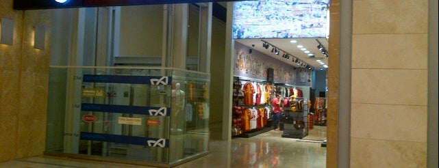 GSStore is one of Tempat yang Disukai Özden.