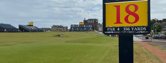 The Royal and Ancient Golf Club of St Andrews is one of Laura : понравившиеся места.
