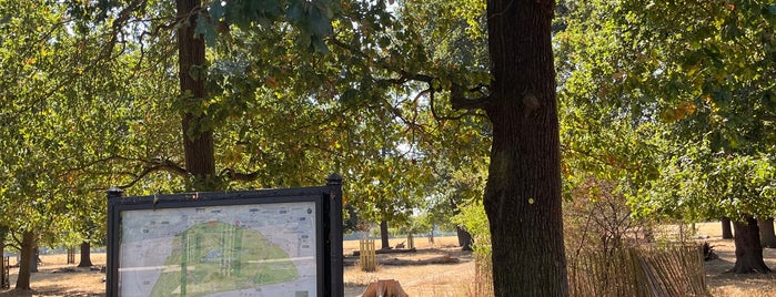 Sheen Gate is one of Must-visit Great Outdoors in London.