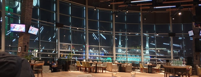 Sky Bar is one of Астана.