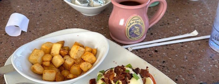 Another Broken Egg Cafe is one of The 15 Best Places for Brunch Food in Clearwater.