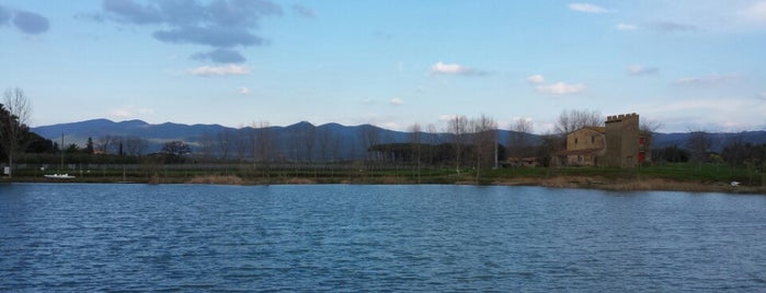 Lago Greppi Cupi is one of Castagneto carducci.