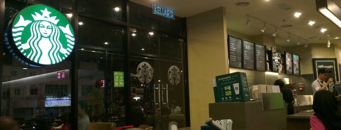 Starbucks is one of Locais curtidos por Chew.