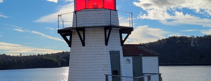 Squirrel Point Lighthouse is one of United States Lighthouse Society.