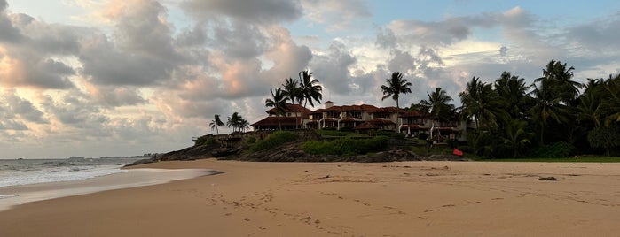 Bentota Beach is one of Srí Lanka.