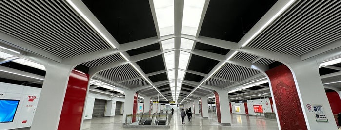 Caoyang Road Metro Station is one of Metro Shanghai - Part I.
