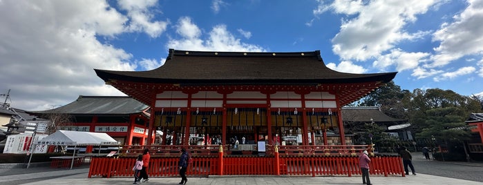 伏見稲荷大社 本社横 参拝者休憩所 is one of Kyoto.