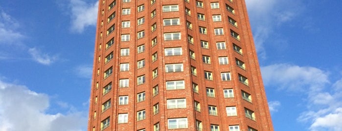 Colosseo is one of สถานที่ที่ Dirk ถูกใจ.