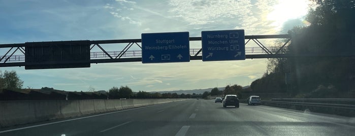 Kreuz Weinsberg (38) (9) is one of Autobahnkreuze in Deutschland.