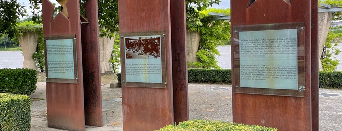 Monument „Schengener Abkommen“ is one of Orte, die Laetitia gefallen.