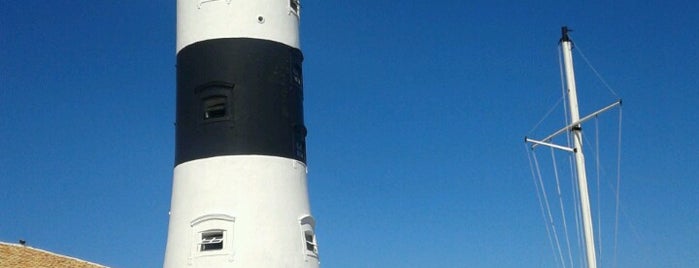 Farol da Barra /  Forte de Santo Antônio da Barra is one of Salvador 🇧🇷.