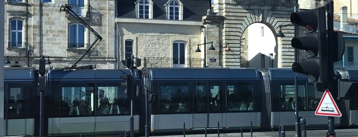 Porte de la Monnaie is one of Bordeaux.