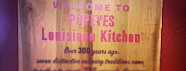 Popeyes Louisiana Kitchen is one of Locais curtidos por Jeanene.